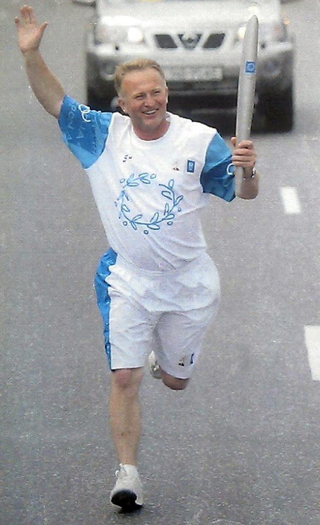 У 2004 році Володимир Мартинчук вулицями Києва ніс Олімпійський вогонь